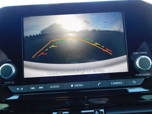 Certified 2022 Nissan Pathfinder S FWD image 10