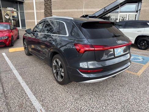 Used 2021 Audi e-tron Prestige w/ Prestige Package AWD/4WD image 7