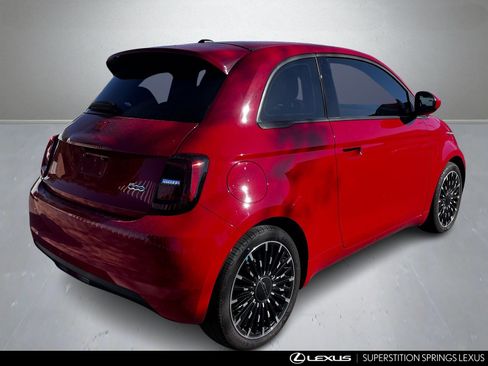 Used 2024 FIAT 500 e (RED) image 3
