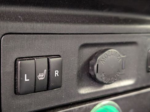 Used 2015 Toyota Prius V Five w/ Advanced Technology Package image 26