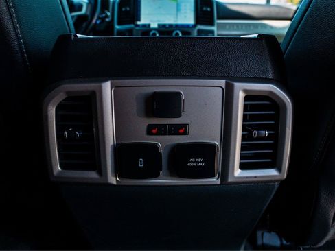 Used 2022 Ford F250 Lariat w/ Tremor Off-Road Package AWD/4WD image 31