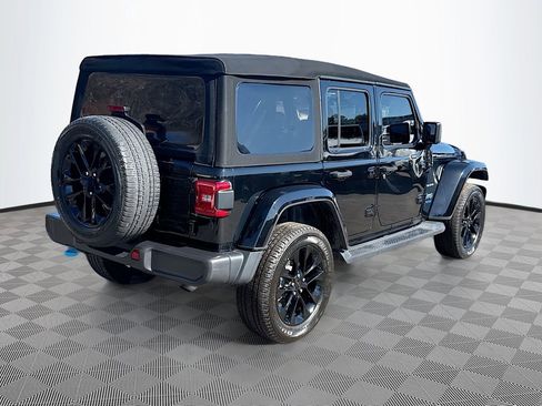 Used 2022 Jeep Wrangler Unlimited Sahara image 6