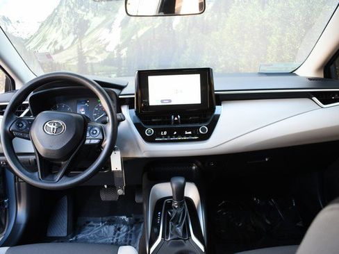 Certified 2025 Toyota Corolla LE image 18