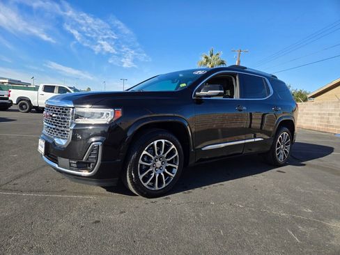 Used 2021 GMC Acadia Denali w/ Denali Technology Package image 2