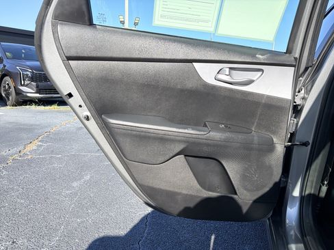 Used 2024 Kia Forte LXS FWD image 17