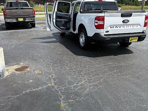 Used 2025 Ford Maverick XL w/ Equipment Group 101A AWD/4WD image 13
