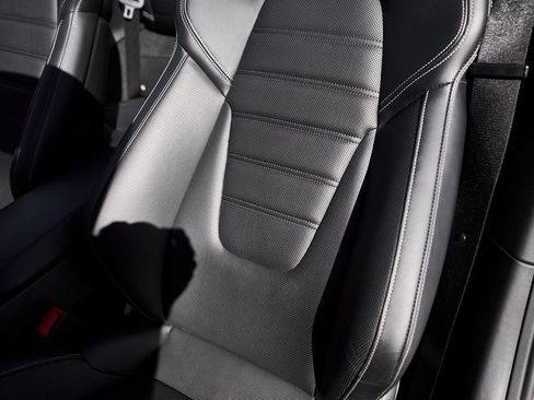 Used 2024 Porsche 911 Carrera GTS w/ Premium Package image 39