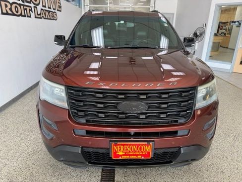 Used 2016 Ford Explorer Sport w/ Equipment Group 401A AWD/4WD image 3
