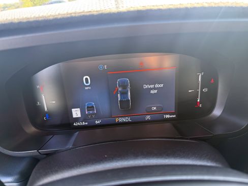 Used 2025 Ford Maverick Lariat w/ Black Appearance Package image 23