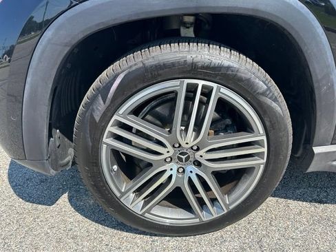 Used 2026 Mercedes-Benz GLS 450 4MATIC image 9