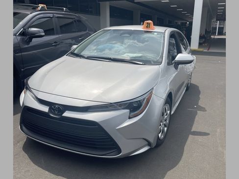 Used 2025 Toyota Corolla LE FWD image 1