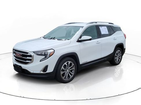 Used 2020 GMC Terrain SLT image 2