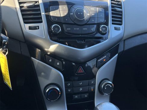 Used 2012 Chevrolet Cruze LS w/ Connectivity Package image 18