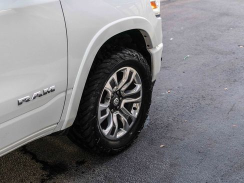 Used 2023 RAM 1500 Limited w/ Body Color Bumper Group AWD/4WD image 16