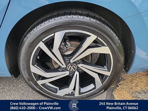 Certified 2025 Volkswagen Jetta SEL FWD image 18