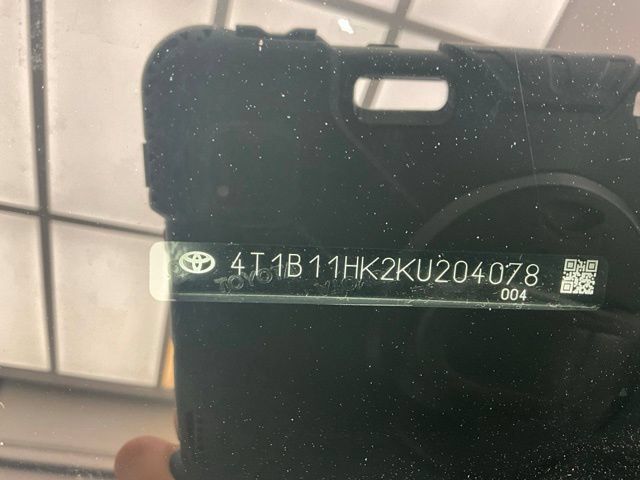Used 2019 Toyota Camry SE FWD image 21