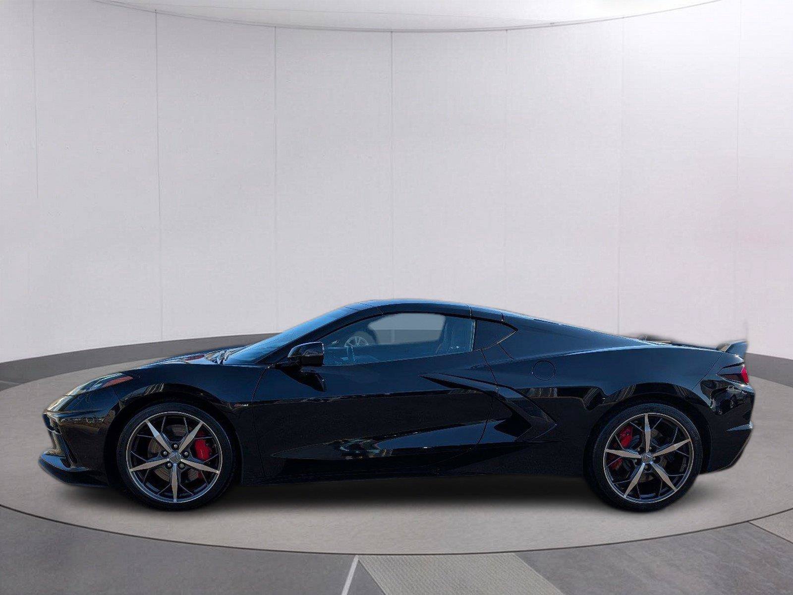 Used 2020 Chevrolet Corvette Stingray Premium Cpe w/ 3LT Preferred Equipment Group RWD image 2