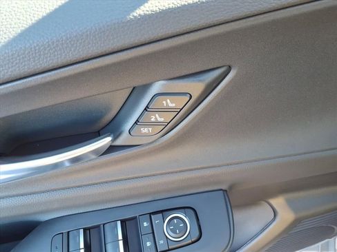 New 2026 Toyota Prius Plug-In Hybrid image 8