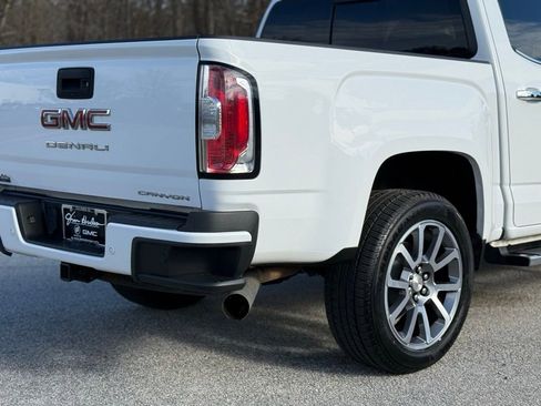Used 2022 GMC Canyon Denali image 21