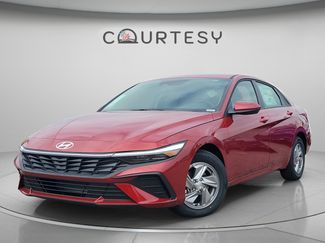 New 2026 Hyundai Elantra SE FWD 360° Tour