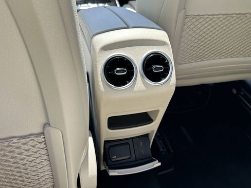 Certified 2025 Mercedes-Benz GLB 250 image 26