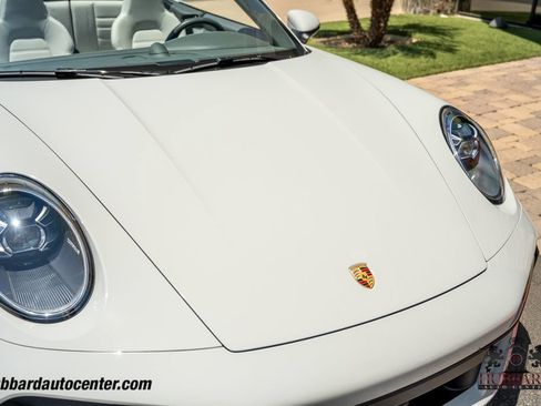 Used 2022 Porsche 911 Cabriolet AWD/4WD image 15