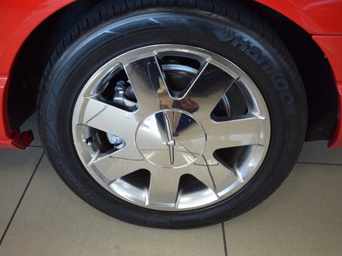 Used 2002 Ford Thunderbird Deluxe image 7