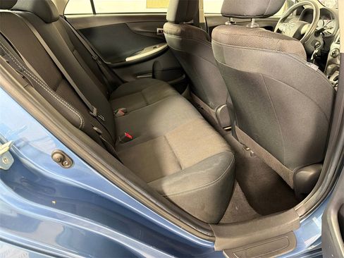 Used 2013 Toyota Corolla S image 15