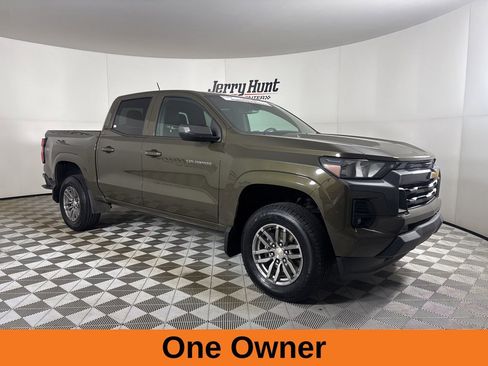 Used 2023 Chevrolet Colorado LT w/ LT Convenience Package II image 4