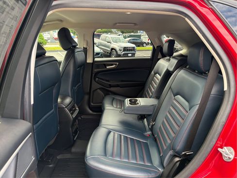 Used 2023 Ford Edge SEL w/ Sport Appearance Package AWD/4WD image 10