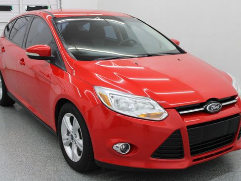 Used 2012 Ford Focus SE FWD image 4