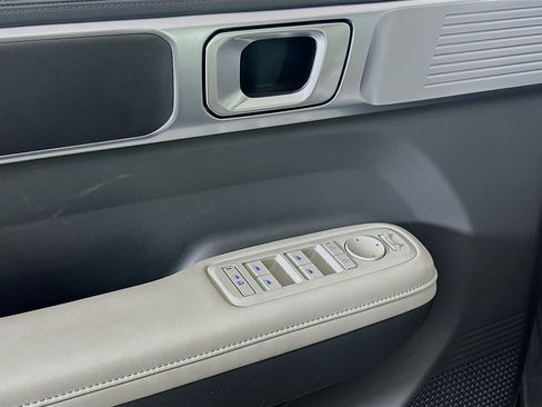 Used 2025 Hyundai Santa Fe SEL image 15