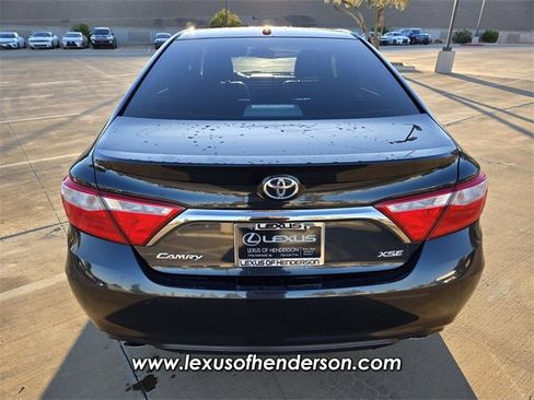 Used 2015 Toyota Camry XSE image 5
