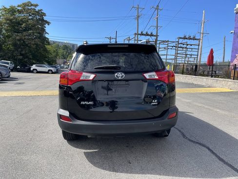 Used 2015 Toyota RAV4 LE AWD/4WD image 4