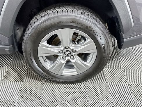 Certified 2024 Toyota RAV4 XLE image 4