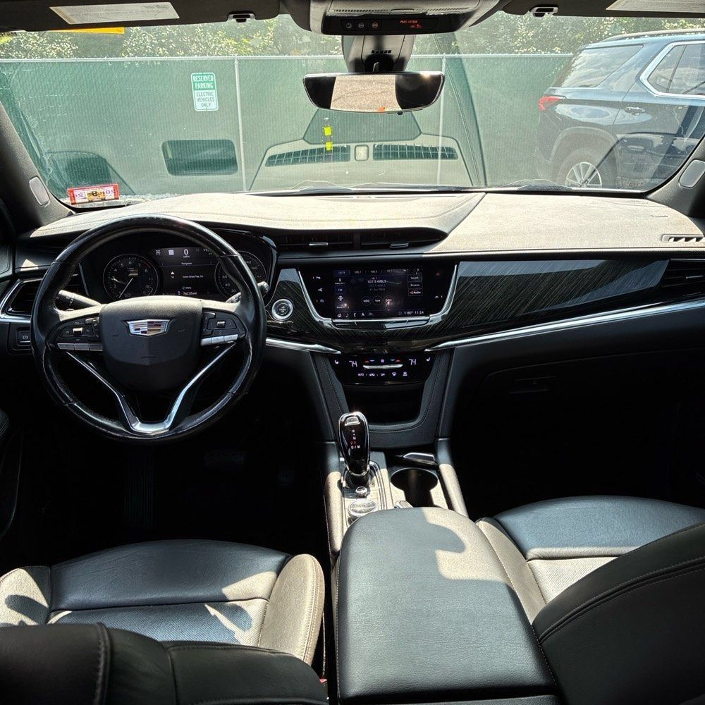 Used 2020 Cadillac XT6 Premium Luxury AWD/4WD image 7