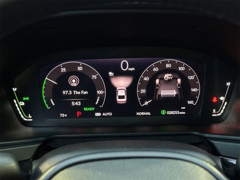 Used 2024 Honda Accord Sport image 32