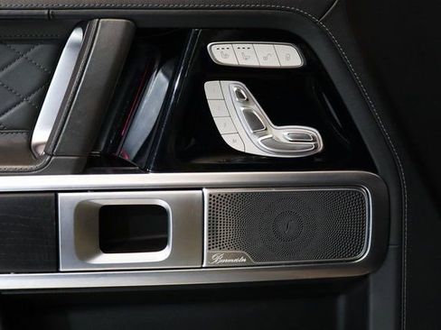 Used 2022 Mercedes-Benz G 550 image 3