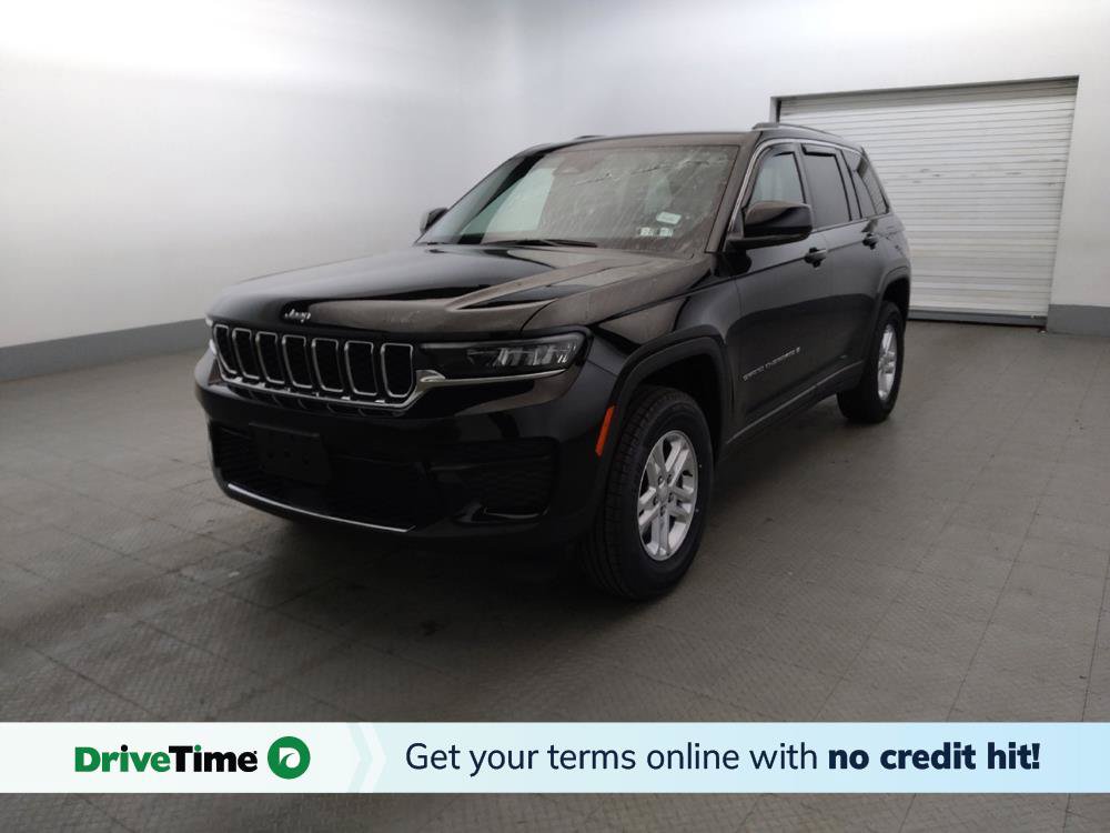 Used 2022 Jeep Grand Cherokee Laredo w/ Luxury Tech Group I AWD/4WD image 1