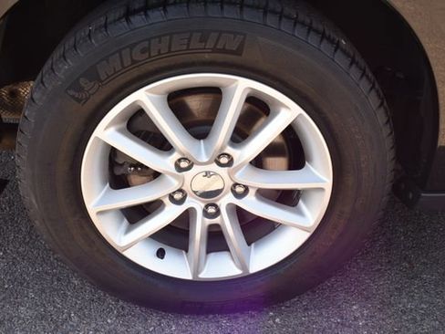 Used 2019 Dodge Grand Caravan SXT FWD image 46