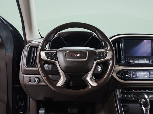 Used 2022 GMC Canyon Denali AWD/4WD image 11