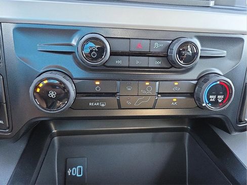 New 2026 Ford F250 XLT w/ FX4 Off-Road Package image 14