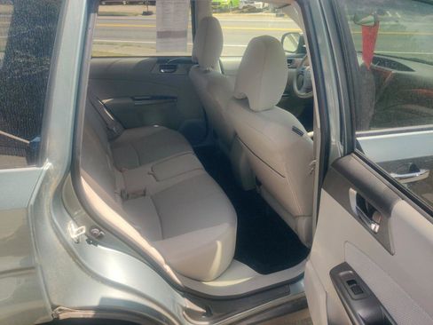 Used 2012 Subaru Forester 2.5X Premium AWD/4WD image 14