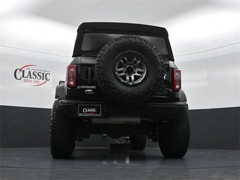 Used 2022 Ford Bronco Badlands image 32