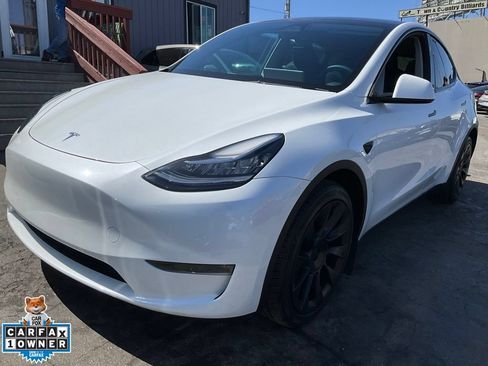 Used 2023 Tesla Model Y Long Range AWD/4WD image 94