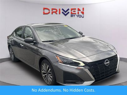 Used 2025 Nissan Altima 2.5 SV