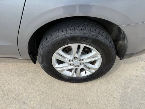 Used 2019 Buick Enclave Essence AWD/4WD image 50