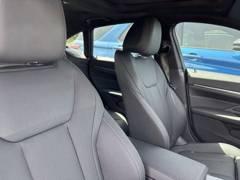 Used 2024 BMW i4 eDrive40 w/ M Sport Package image 35