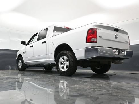 Used 2022 RAM 1500 Classic SLT AWD/4WD image 56