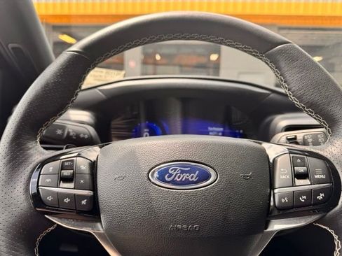 Used 2023 Ford Explorer ST w/ Equipment Group 401A AWD/4WD image 23